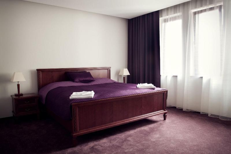 Park Avenue **** 4* Piest'any