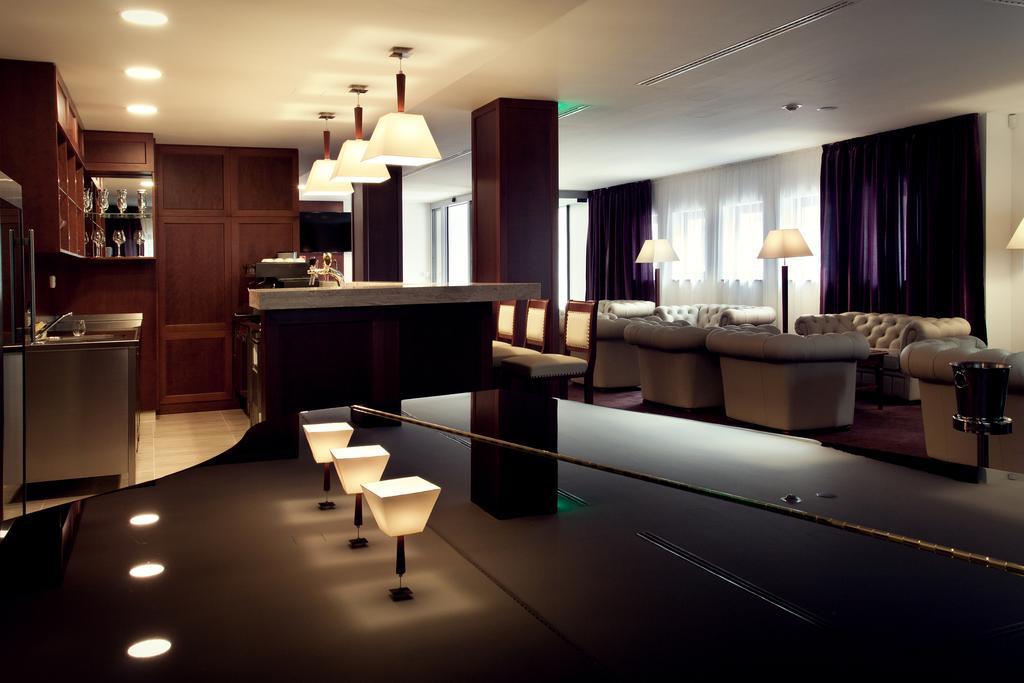 Park Avenue ****
